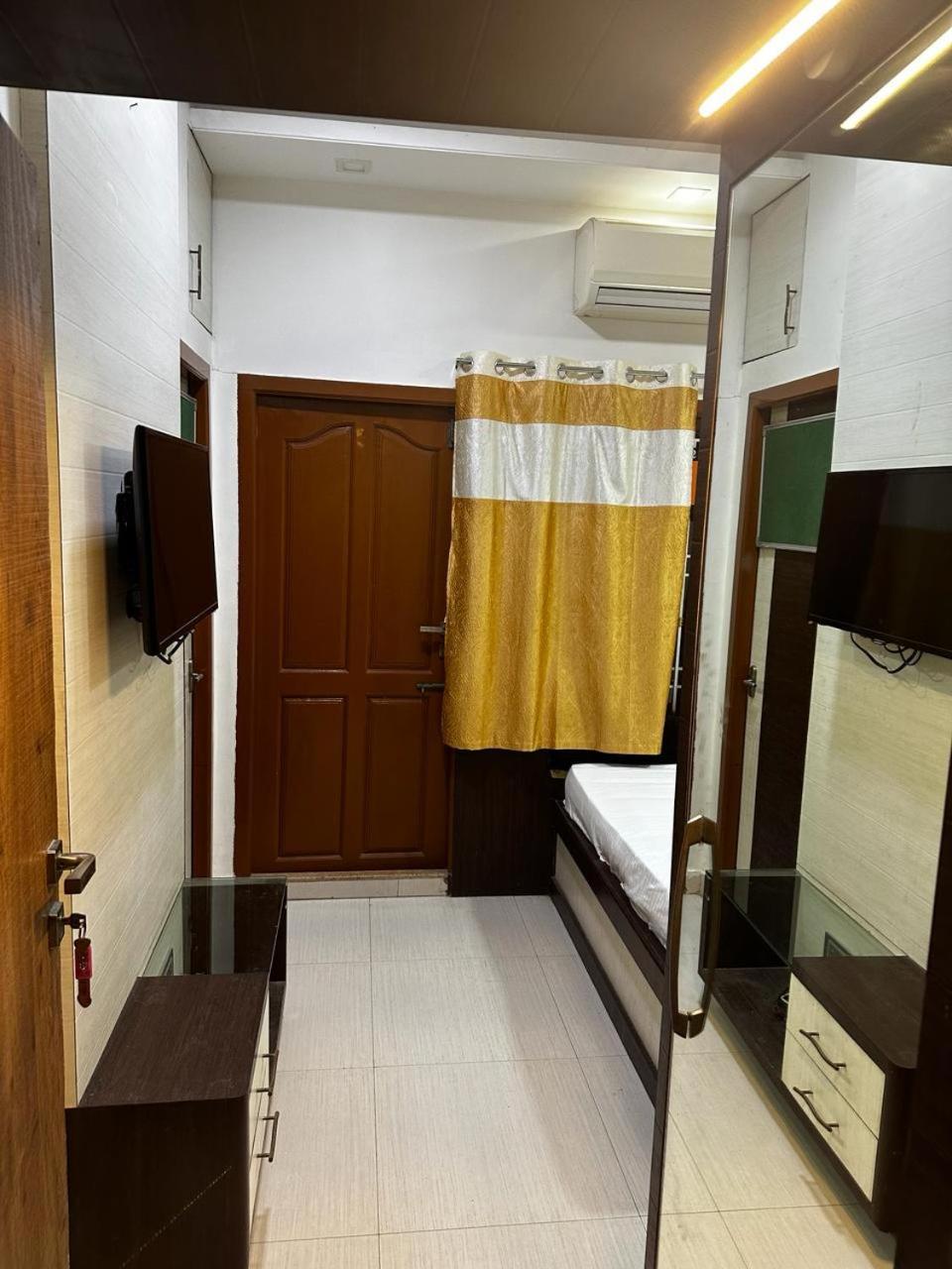 Temple View Home Stay Tiruvannāmalai Buitenkant foto