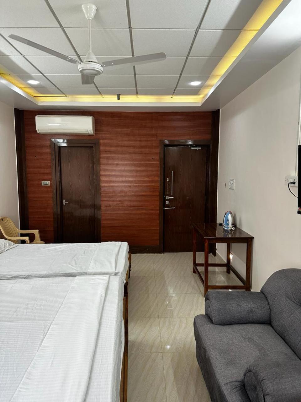 Temple View Home Stay Tiruvannāmalai Buitenkant foto