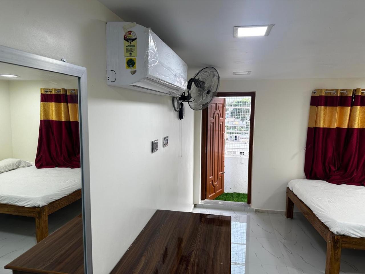 Temple View Home Stay Tiruvannāmalai Buitenkant foto