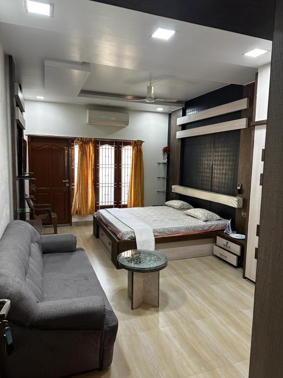 Temple View Home Stay Tiruvannāmalai Buitenkant foto