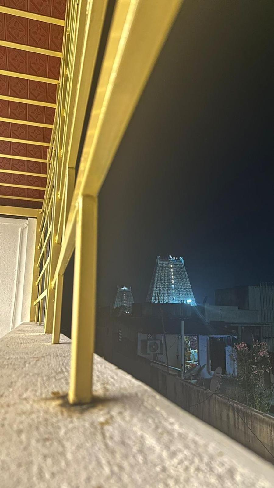 Temple View Home Stay Tiruvannāmalai Buitenkant foto
